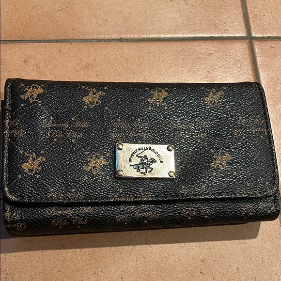 Beverly Hills Polo Club Handbags - Beverly Hills Polo Club Black and Gold Women's Bag